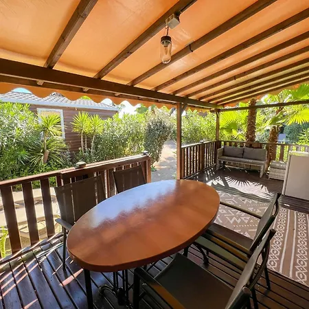 キャンプ場 Sas Robrecht サントロペ